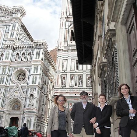 Apartments Cathedral View Firenze Bagian luar foto