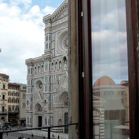Apartments Cathedral View Firenze Bagian luar foto