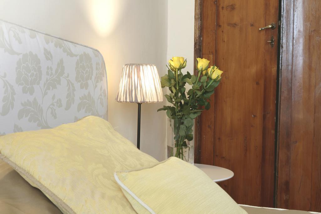 Apartments Cathedral View Firenze Bagian luar foto